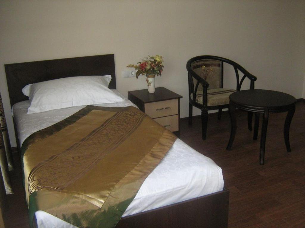 אלמטי Kausar Hotel חדר תמונה