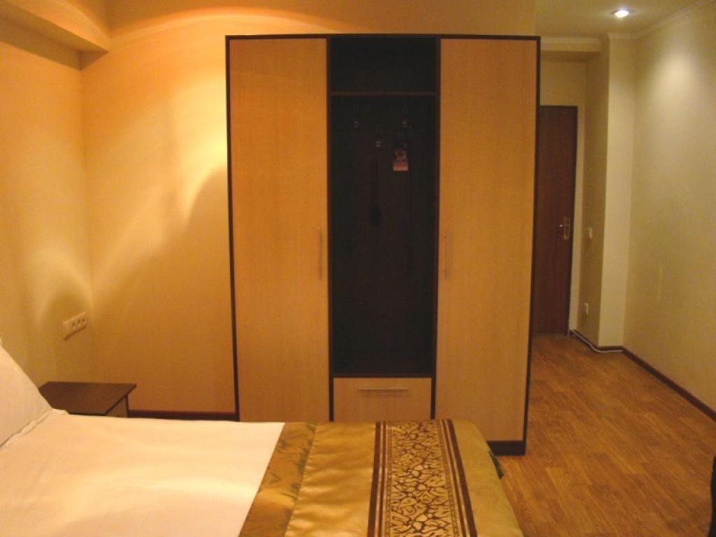 אלמטי Kausar Hotel חדר תמונה