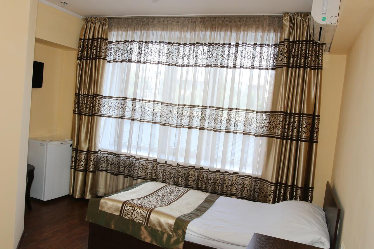 אלמטי Kausar Hotel חדר תמונה
