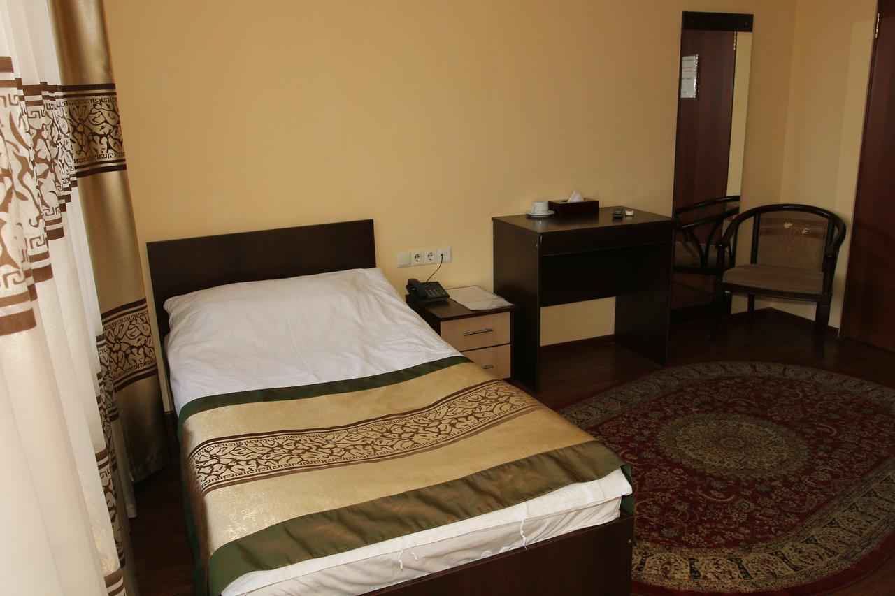 אלמטי Kausar Hotel חדר תמונה